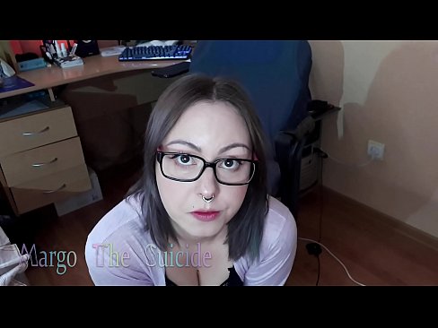 ❤️ სექსუალური გოგონა სათვალეებით ღრმად იწოვს დილდოს კამერაზე პორნო პორნოში ka.91sesex101.top